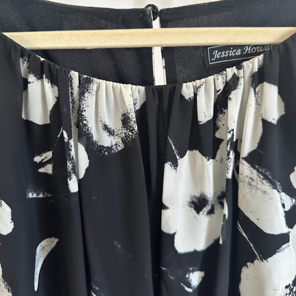 Jessica Howard Black/White Floral Maxi 24W - Picture 7 of 12